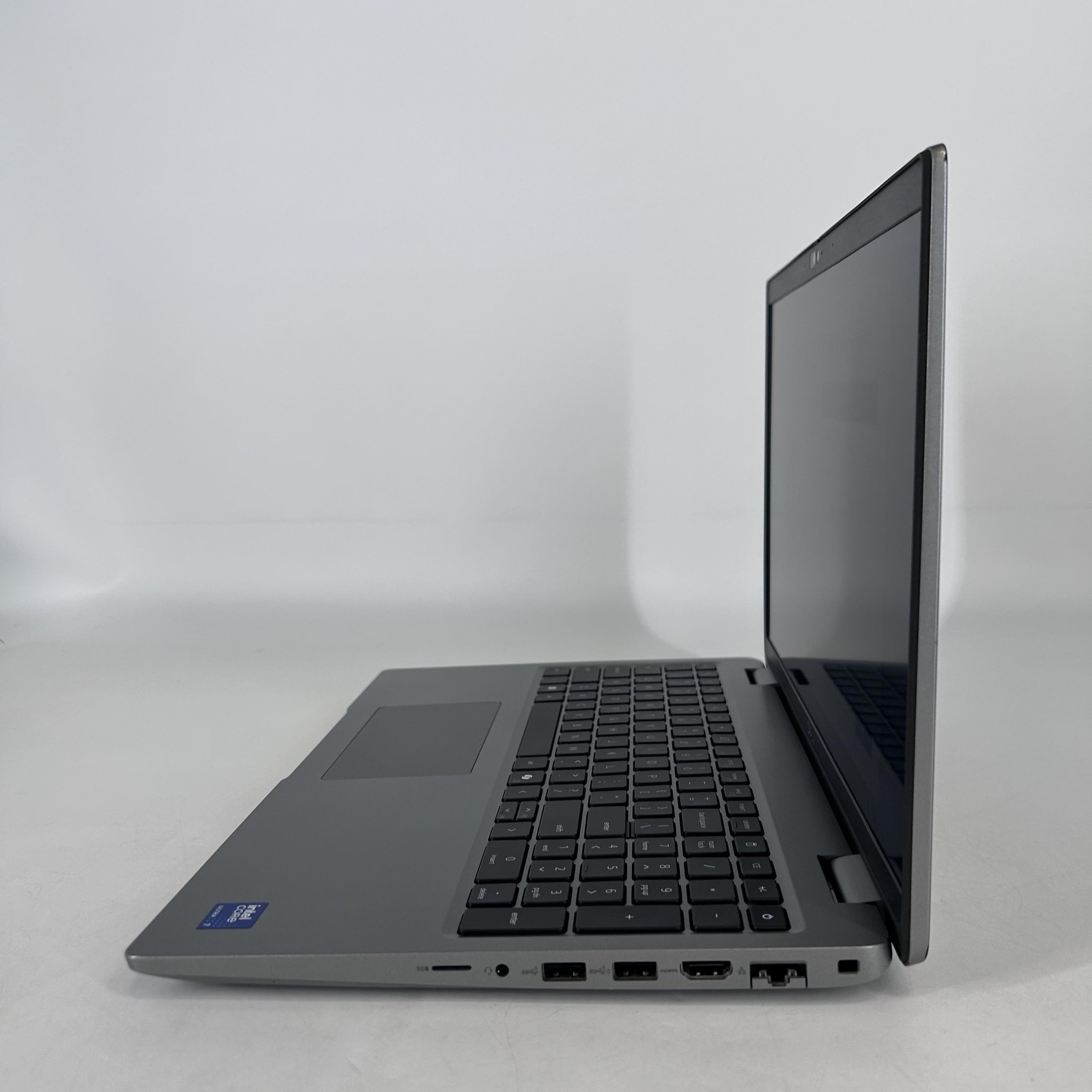 Dell Precision 3590 15 FHD 1.4 GHz Ultra 7 155H 32GB 1TB SSD NVIDIA RTX 500 Ada