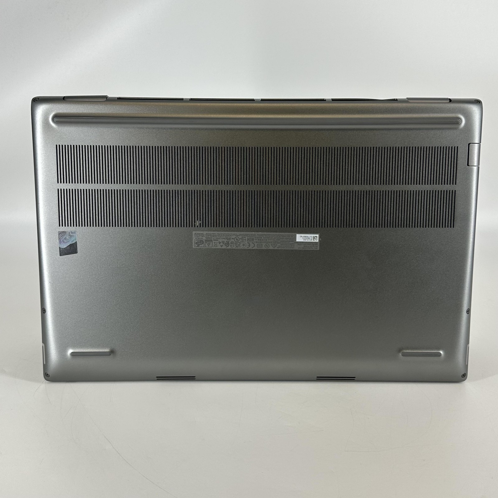 Dell Precision 7780 17 FHD i7-13850HX 32GB 512GB SSD RTX 2000 Ada – BENT FRAME