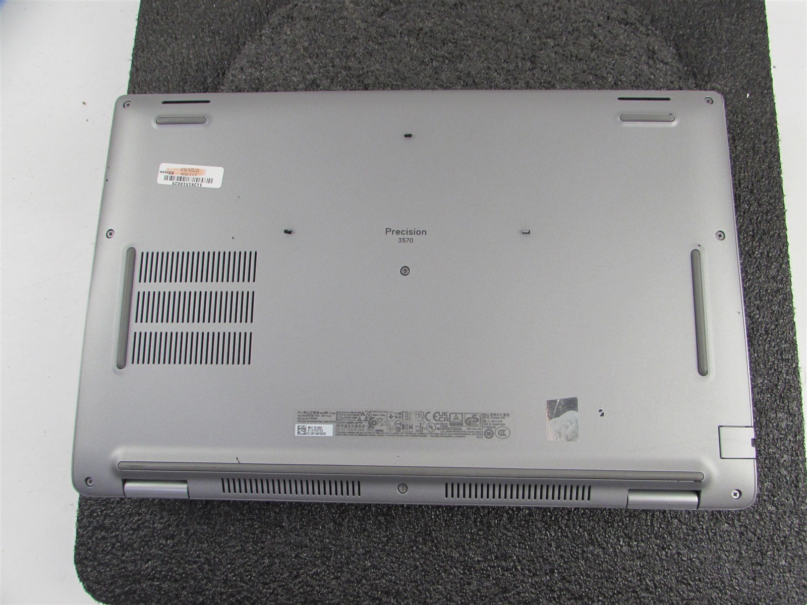 DELL PRECISION 3570 1920X1080 FHD CORE I7-1265U 256GB SSD 16GB RAM T550 NO O.S