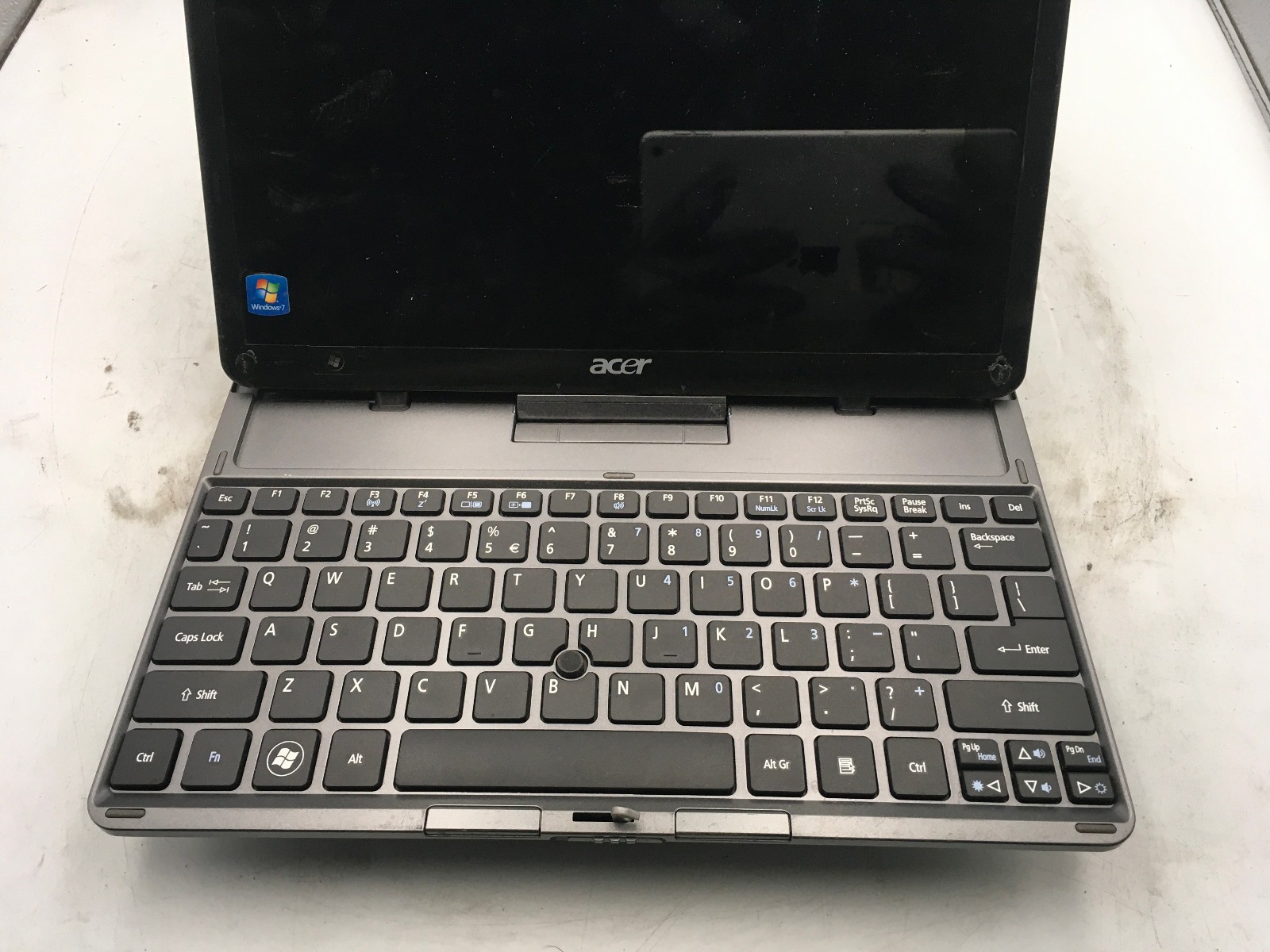ACER ICONIA TAB W500 – FOR PARTS/NO POWER – AMD C 50 – 2GB RAM -READ DESCRIP- BB
