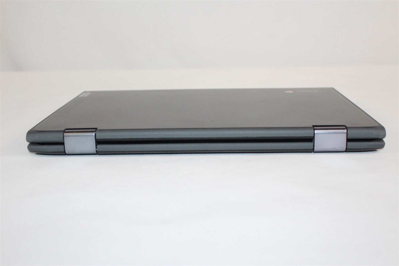 Lenovo ChromeBook 300E Gen 2 11.6″ HD Touch AMD A4-9120C 1.6GHz 4GB 32GB eMMC