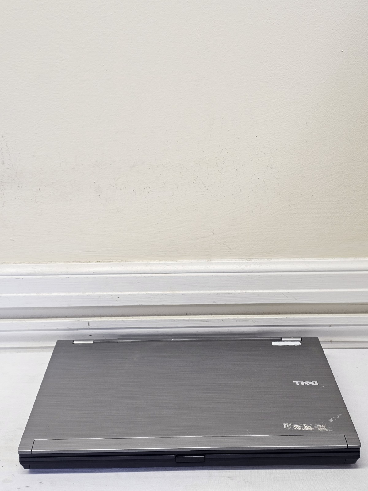 Dell Latitude E6510 Laptop – Intel i5-M560 – 2GB RAM – 160GB HDD – Windows 10