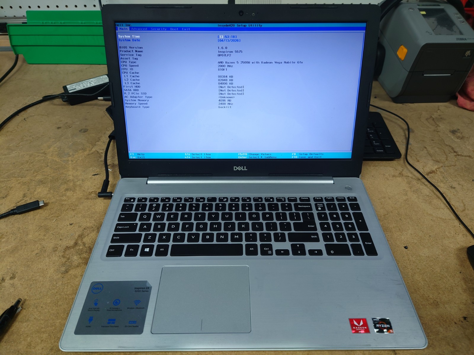 Dell Inspiron 5575 15.6″ HD Ryzen 5 2500U 4GB RAM No OS/SSD