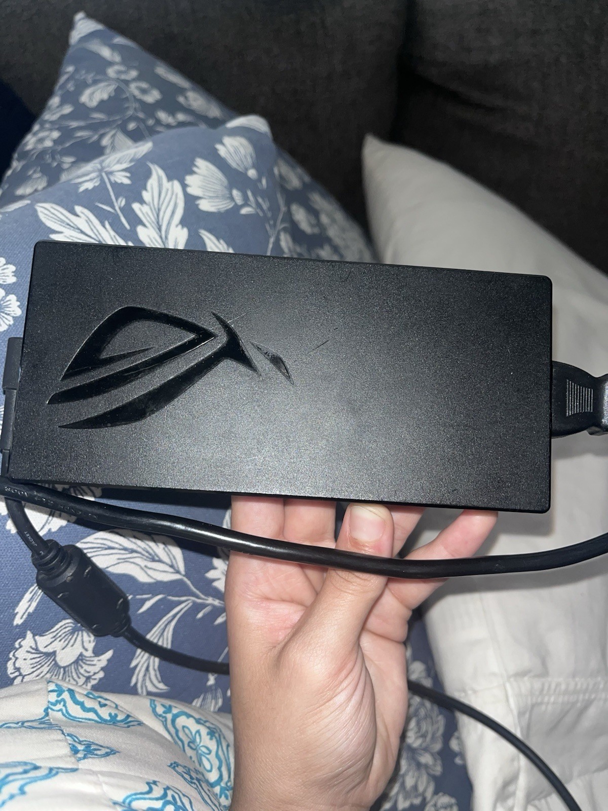ASUS ROG Strix G512L 15.6in i7 10th Gen 16GB 1TB SSD GTX Wi‑Fi 6 144Hz