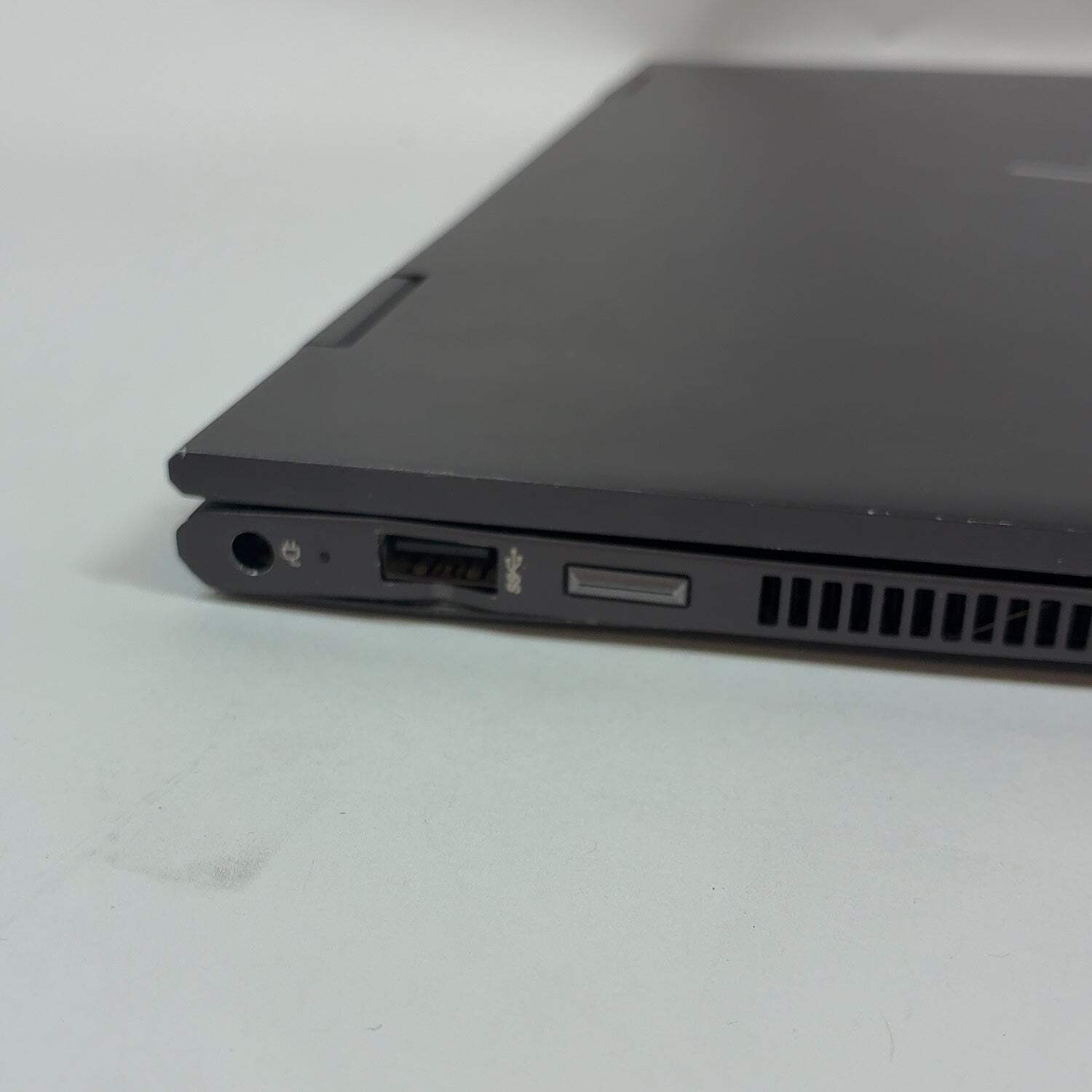 HP Envy x360 15-DS1063CL 15.6″ Ryzen 5 4500U 2.3GHz 8GB RAM 512GB SSD