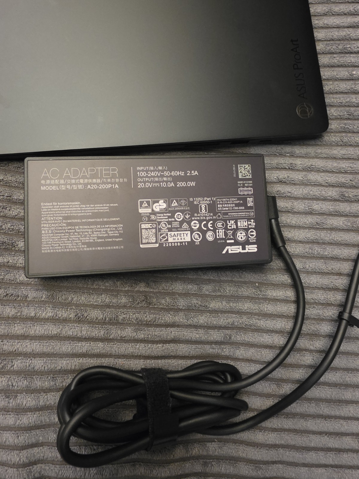 ASUS ProArt P16 4k OLED AMD Ryzen 9 RTX 4060 1T SSD Win11 Pro Black Laptop