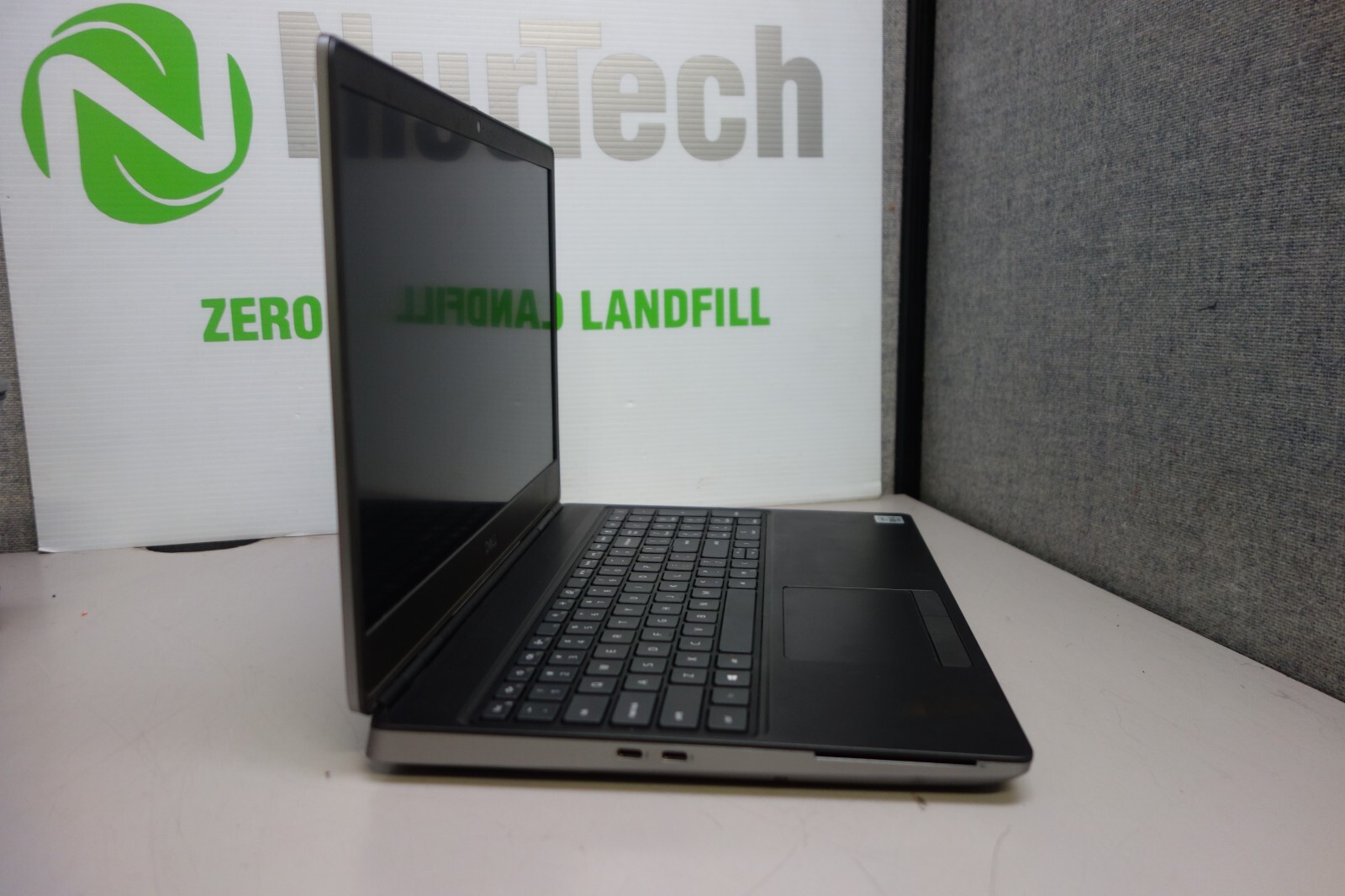 Dell Precision 7550 15.6″ i5-10400H 2.6GHz 16GB/512GB m2 SSD UBUNTU Laptop + AC
