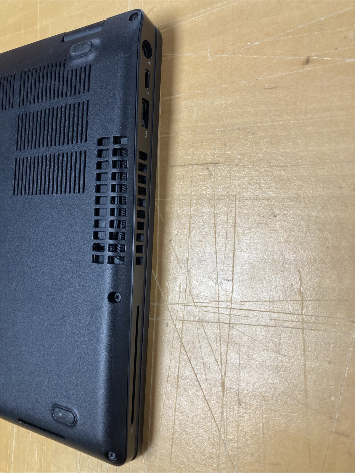 Dell Latitude 5401 14″ i7-9850H 8GB RAM No SSD No OS #2006