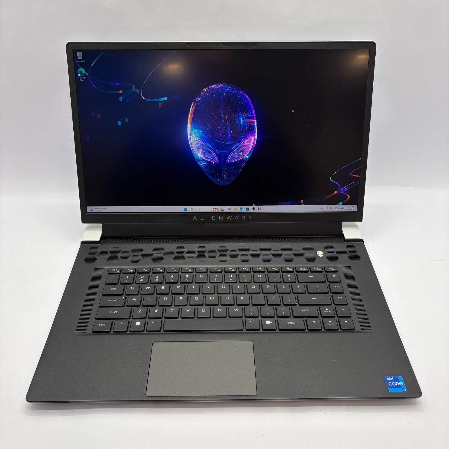 Alienware x17 R1 17.3″ i7-11800H 4.6GHz 32GB RAM 1TB + 500GB SSD RTX 3070