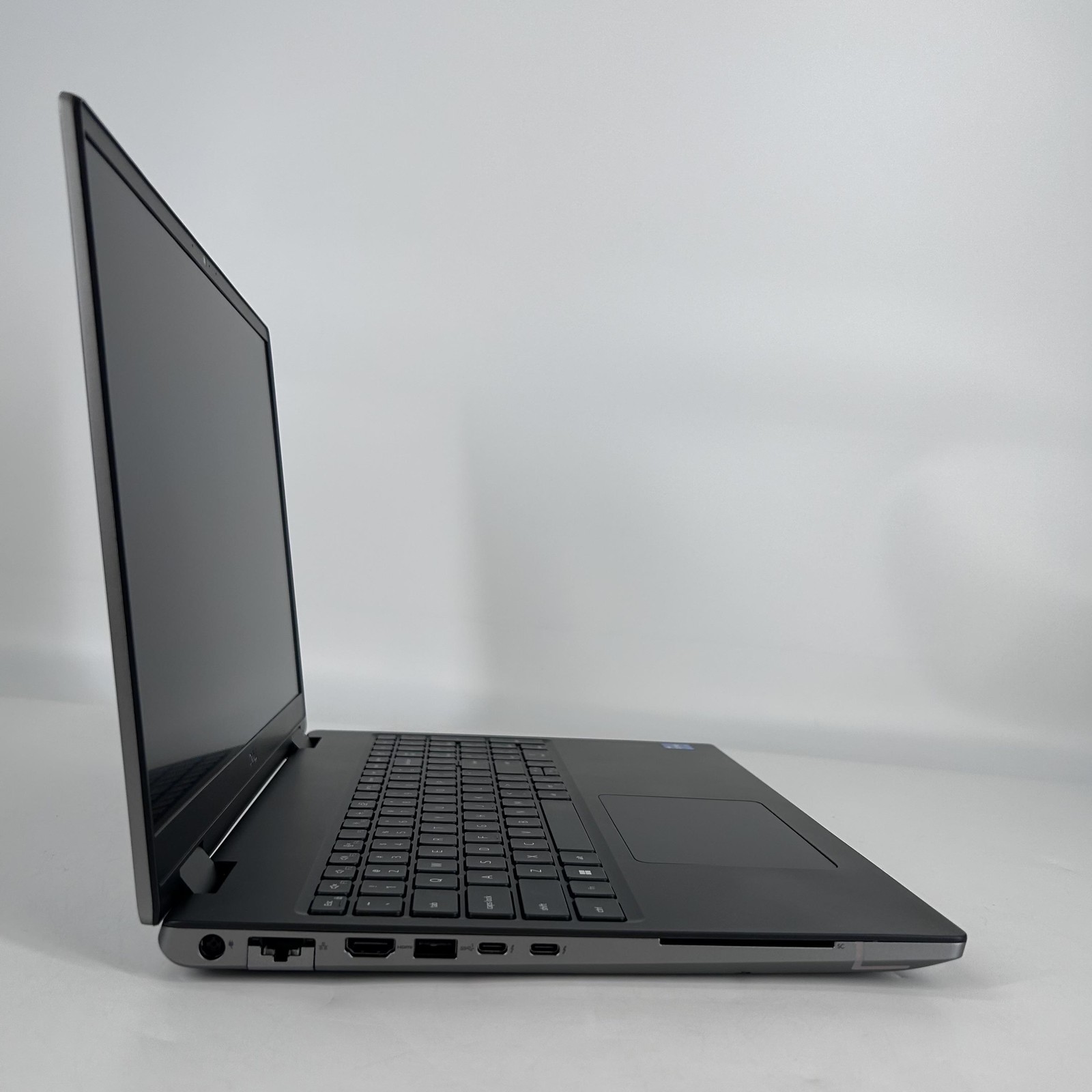 Dell Precision 7680 16 FHD+ 2.6GHz i5-13600HX 16GB 256GB SSD RTX A1000 Very Good