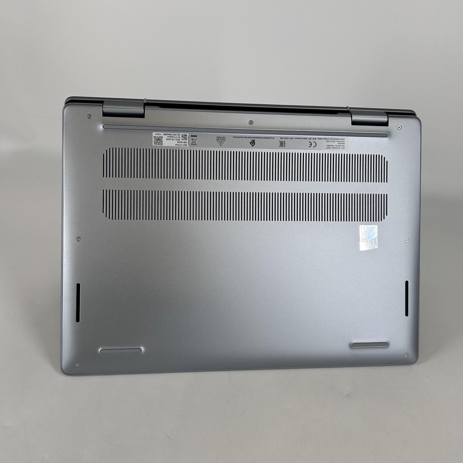 Dell 14 Plus DB14250 Ice Blue 2.2 GHz Ultra 7 258V 32GB 1TB Excellent LCD BLEED