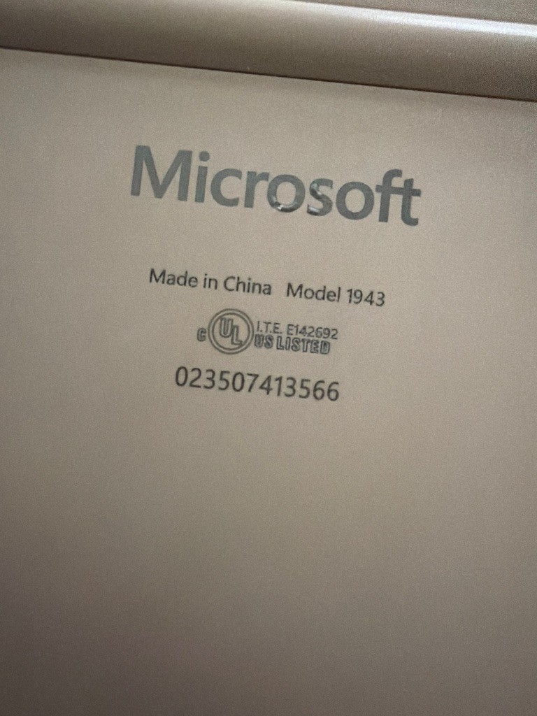 Microsoft Surface Laptop Go 12.4″ (256GB SSD, Intel Core i5 10th Gen., 1.00 GHz,