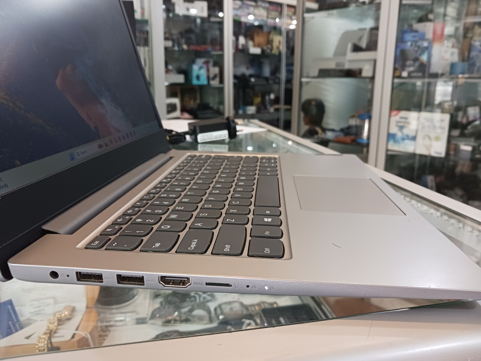 LENOVO IDEAPAD 1 14IGL05 (81UV) 14” WIN 11 4GB RAM INTEL CELERON N4020 64GB