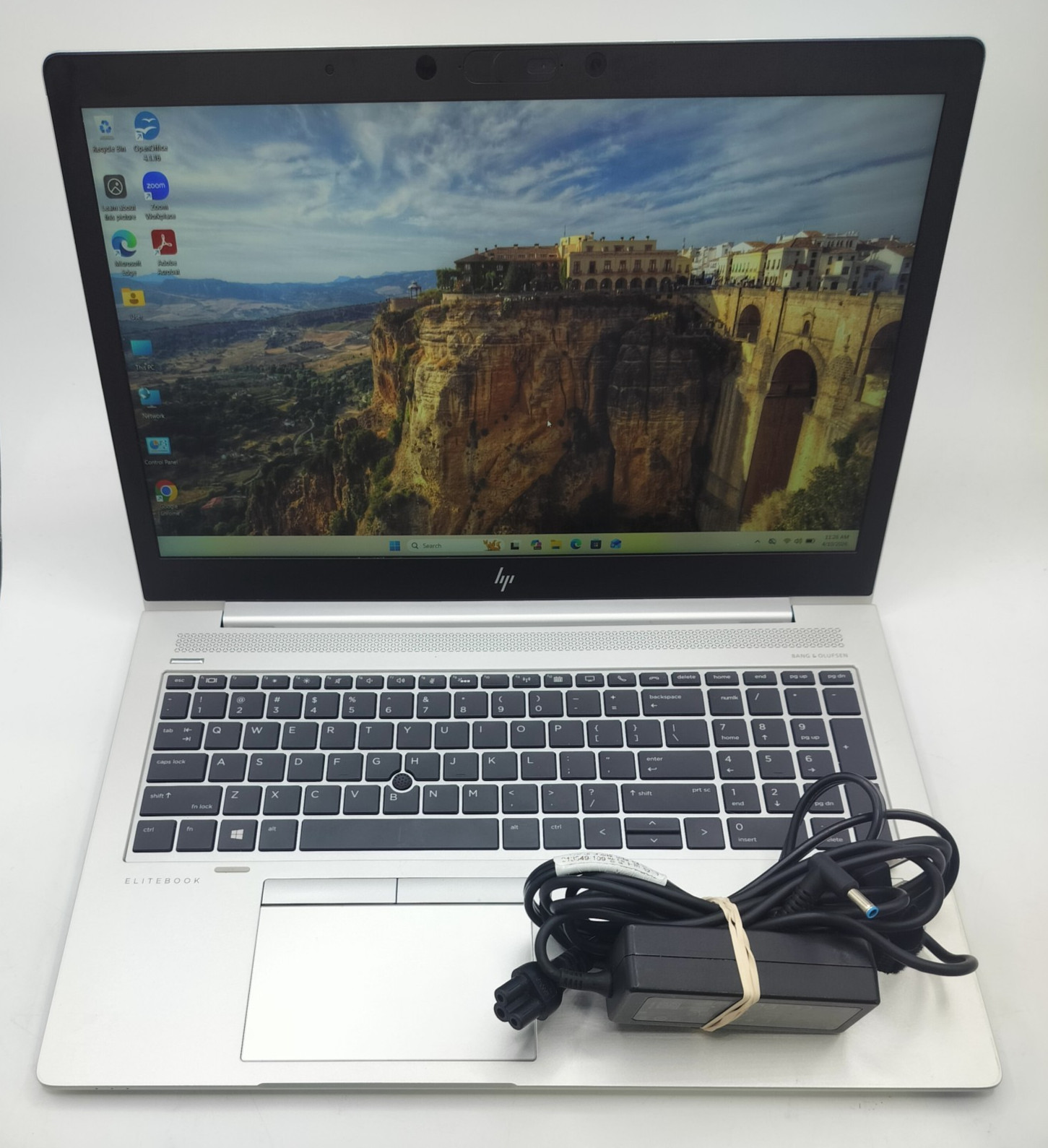 HP EliteBook 850 G5 15.6″ i7-8550U 16GB New 256GB NVMe SSD Laptop Win 11P Read