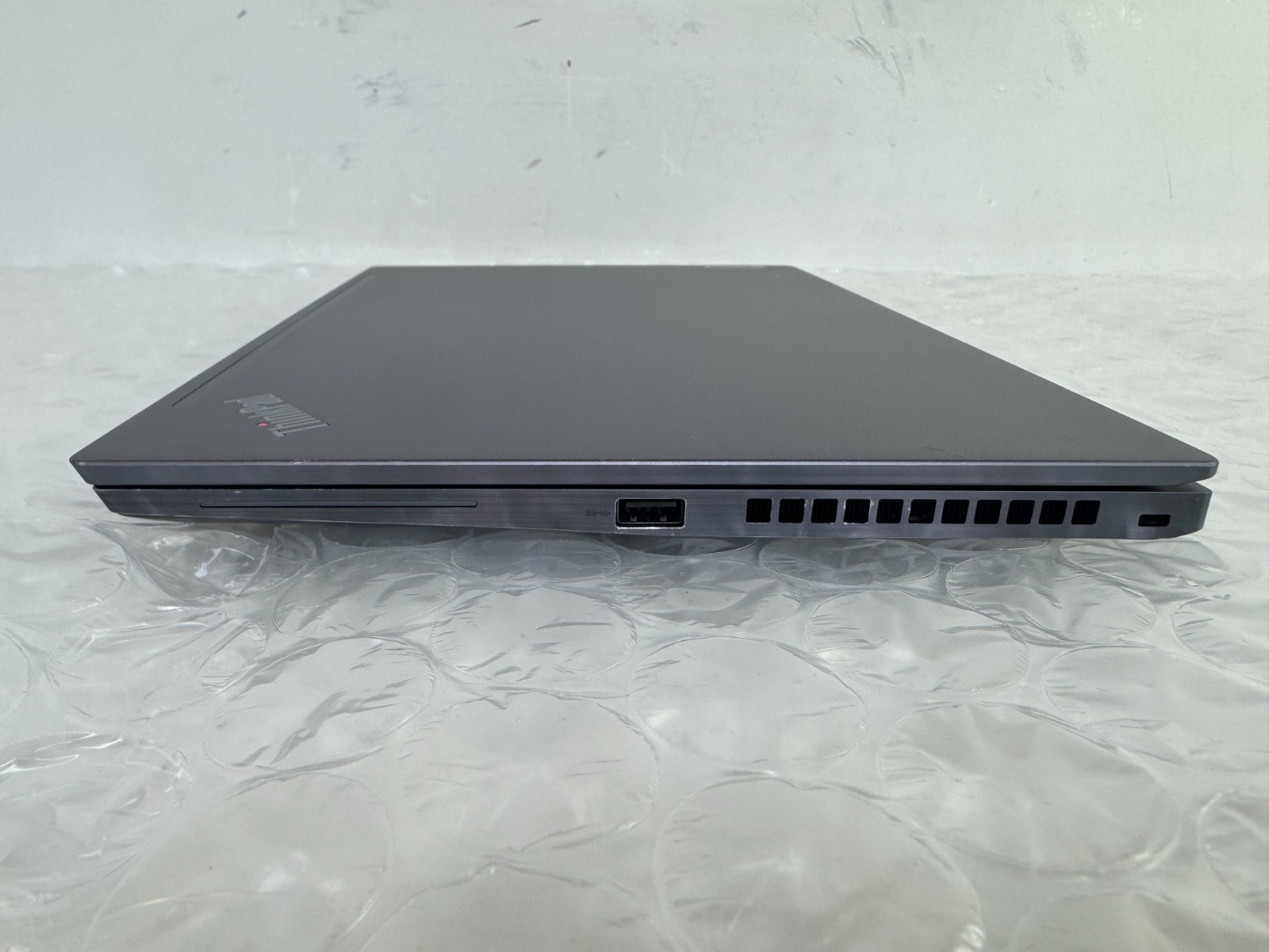 Lenovo ThinkPad T14s Gen 2 i7-1185G7 16GB 256GB SSD 14″ FHD Win 11 Pro