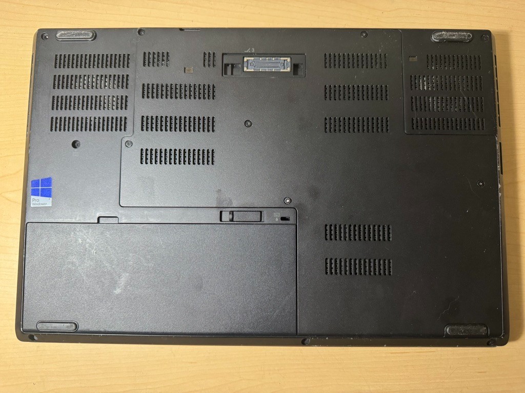 Lenovo ThinkPad P50 Xeon E3-1505M v5 32GB 15.6″ FHD Quadro M2000M – NO HDD