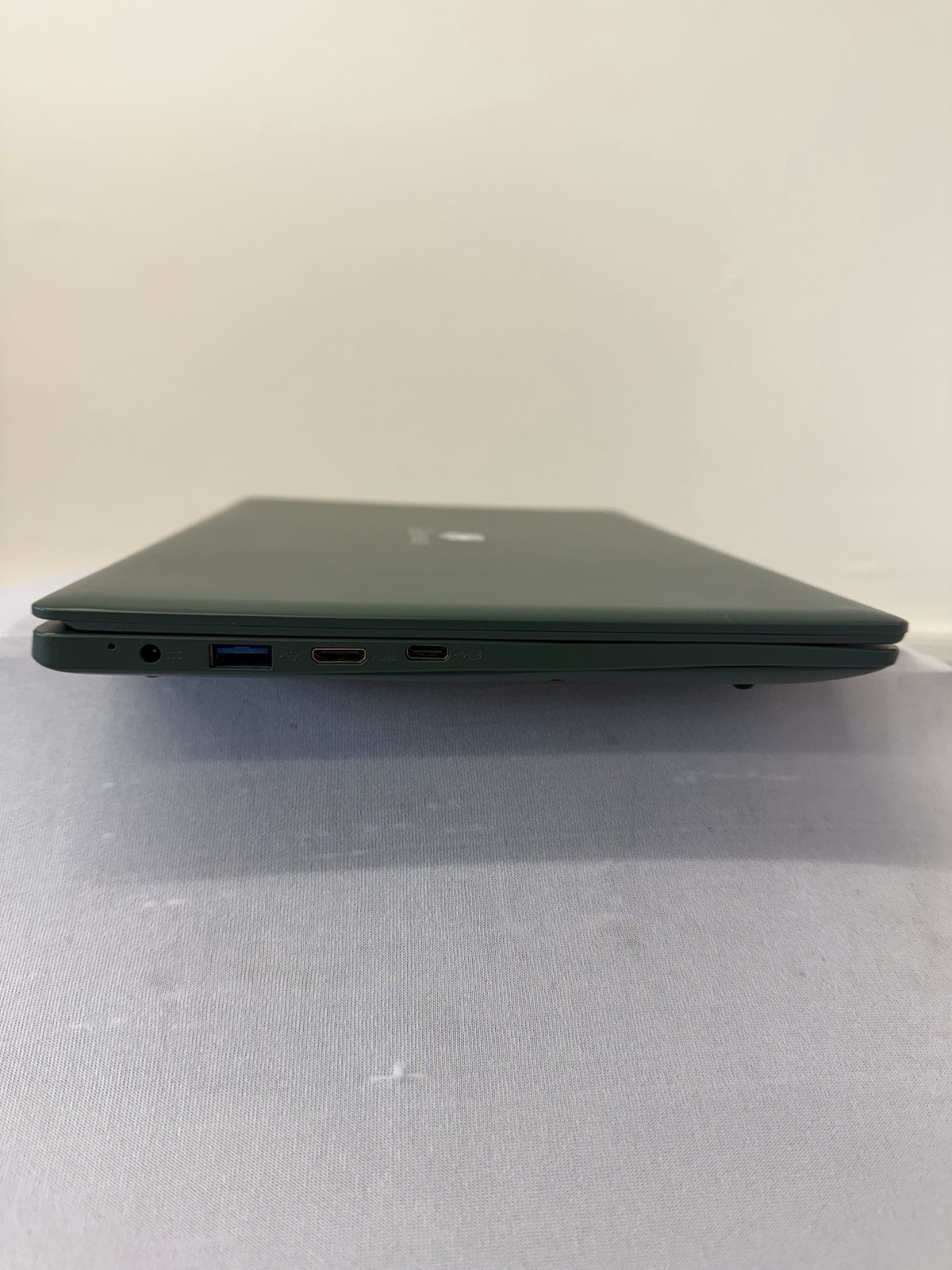 Gateway GWTN116-1GR Laptop – Good Screen – AMD A4-9120e – Read Des