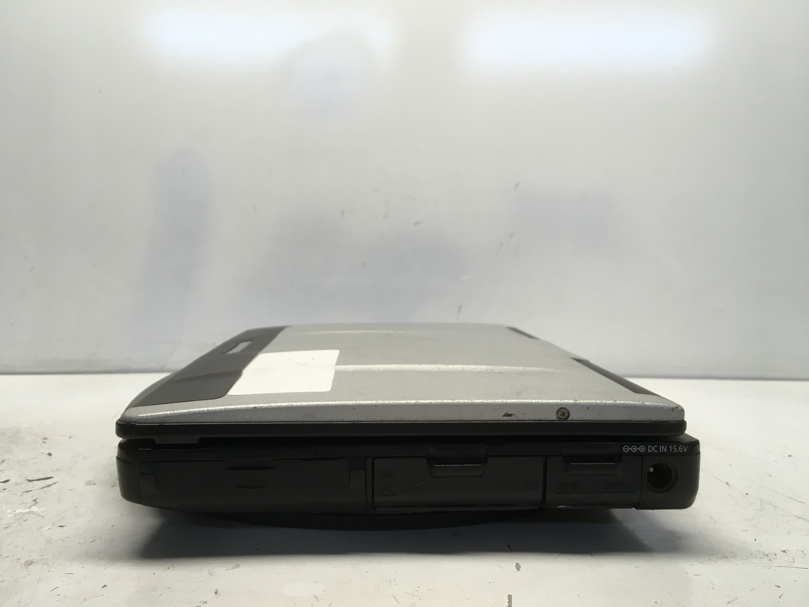 Panasonic CF-53 Intel i5-3320M 2.6GHz 8 GB NO HDD No Batt