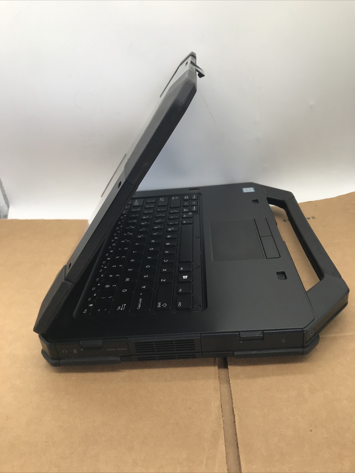 DELL LATITUDE 14 RUGGED 5414 Core I7-6600U @2.60Ghz 16GB RAM 256 SSD WIN 11 Pro