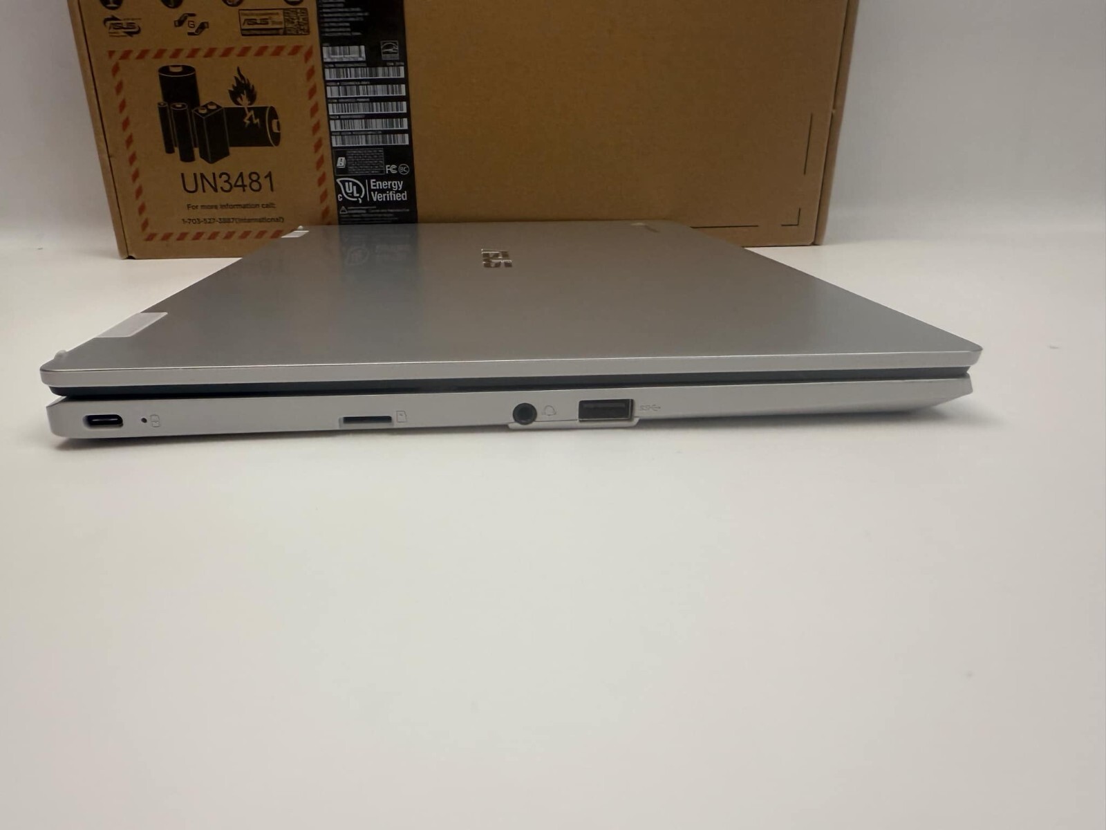 Asus Chromebook CX1 14″ Celeron N3350 4GB 64GB eMMC Chrome OS CX1400CNA-DS44