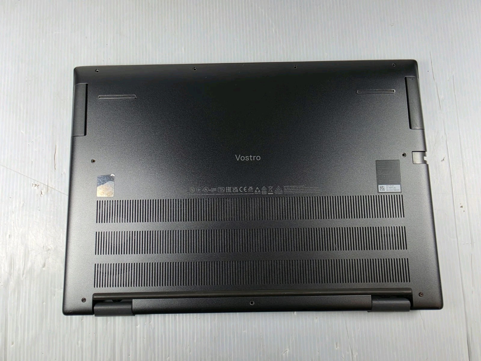 DELL Vostro 7620 i7-12700H 16GB 512GB Nvidia GeForce RTX 3050 Ti Windows 11