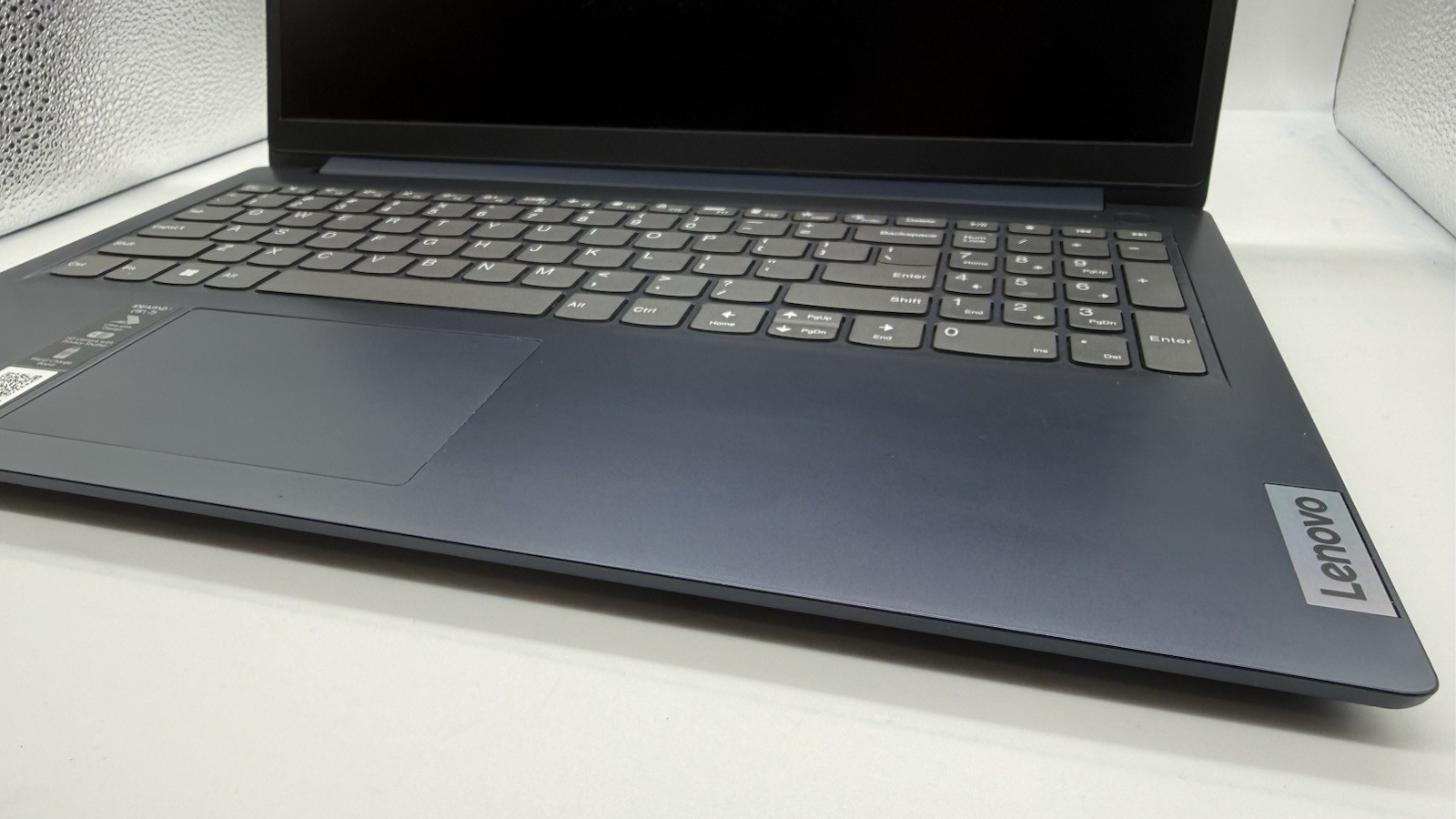 Lenovo – IdeaPad 1 15.6″ Full HD Laptop – AMD Ryzen 5 7520U 256GB – 8GB Memory