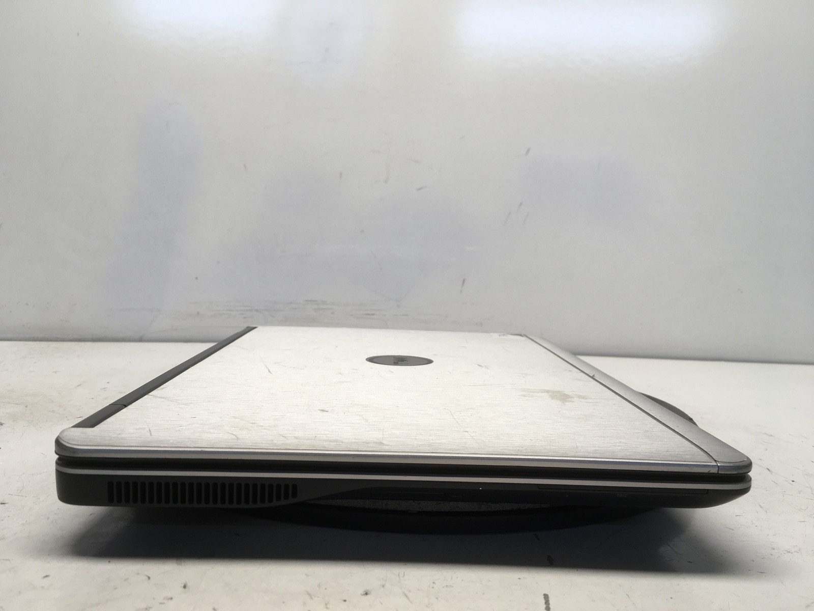 Dell Latitude E7440 Intel i7-4600U 2.1GHz 4 GB NO HDD No Batt