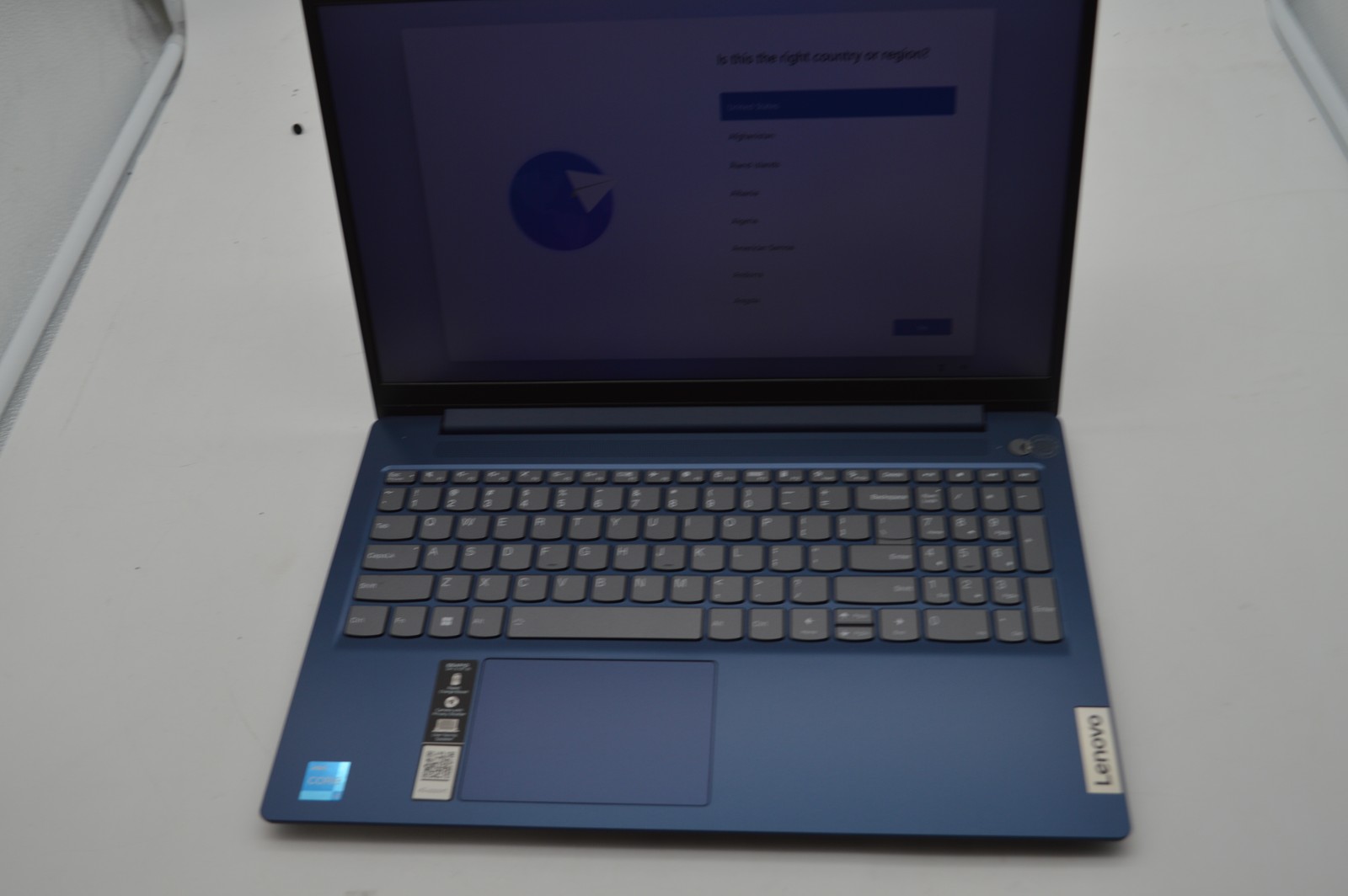 Lenovo IdeaPad Slim 3 15IRU8 Core i3-1315U 1.2GHz 8GB 256GB SSD PC1795865