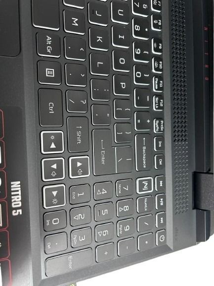 Acer Nitro 5 AN515-58 – i9-12900H / RTX 4060 / 32GB RAM / 1TB SSD – 144Hz