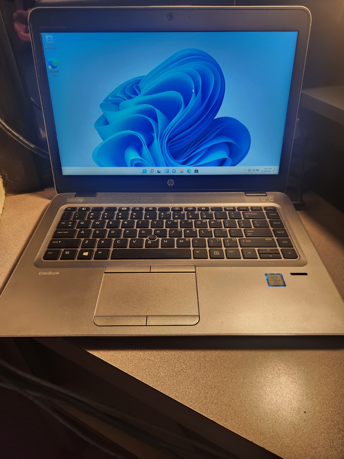 HP EliteBook 820 G4 12.5″ FHD i5-7300U 16GB RAM 256GB SSD Win 11 Pro