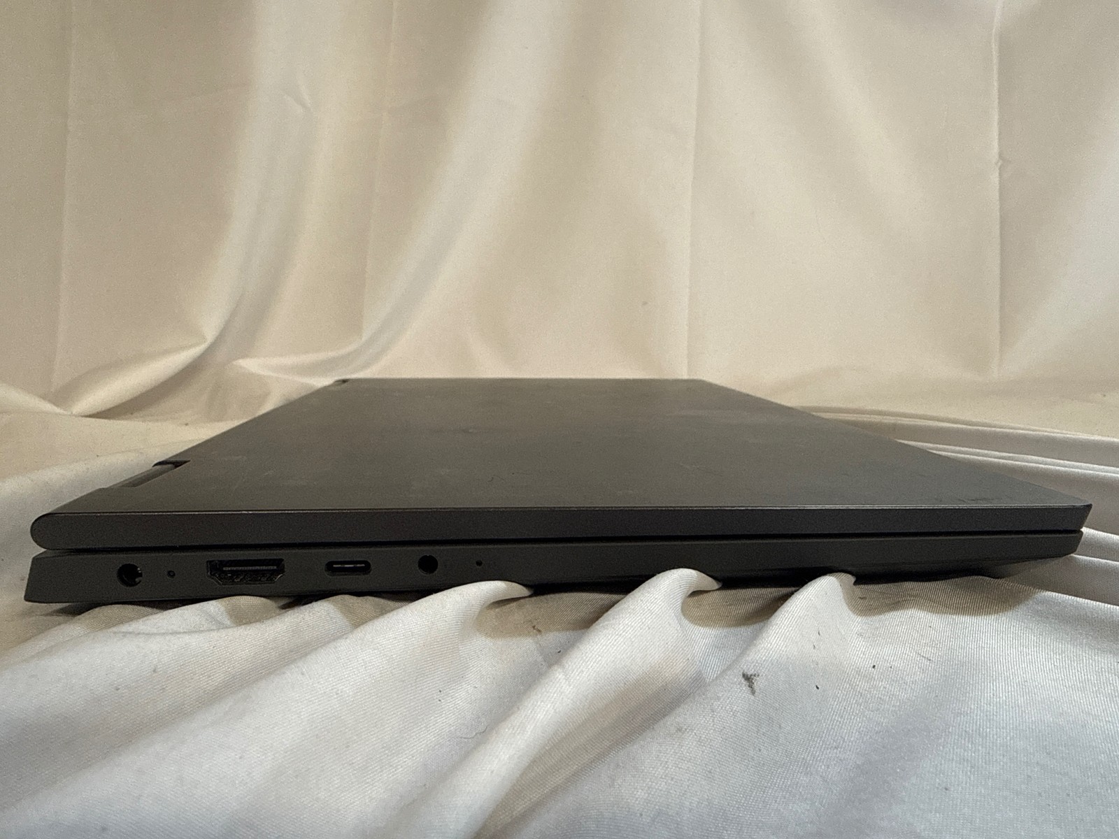 Lenovo IdeaPad Flex 5 14ARE05 Ryzen 5 4500U 16GB 256GB SSD 14″ Screen Crack
