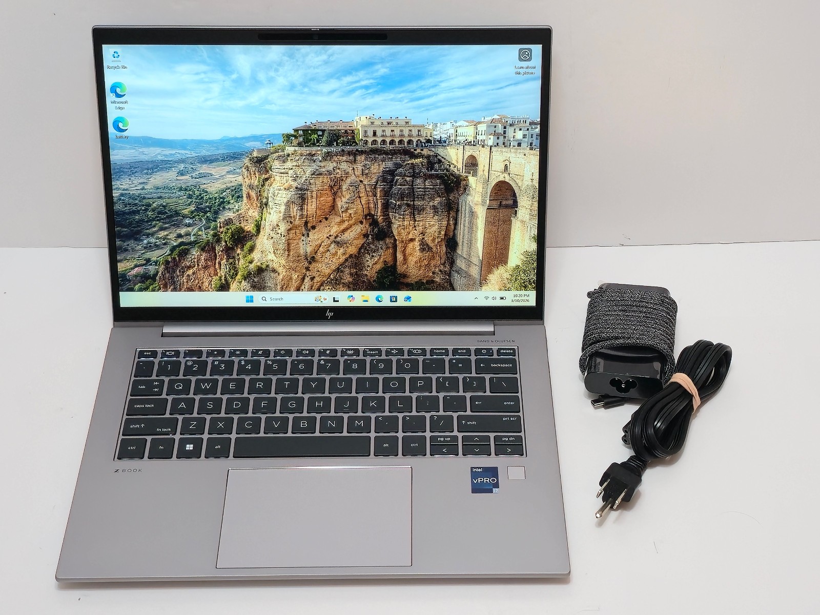 HP ZBook Firefly 14 G10 Workstation i7-1370P 32GB RAM 1 TB SSD 14″ WARRANTY