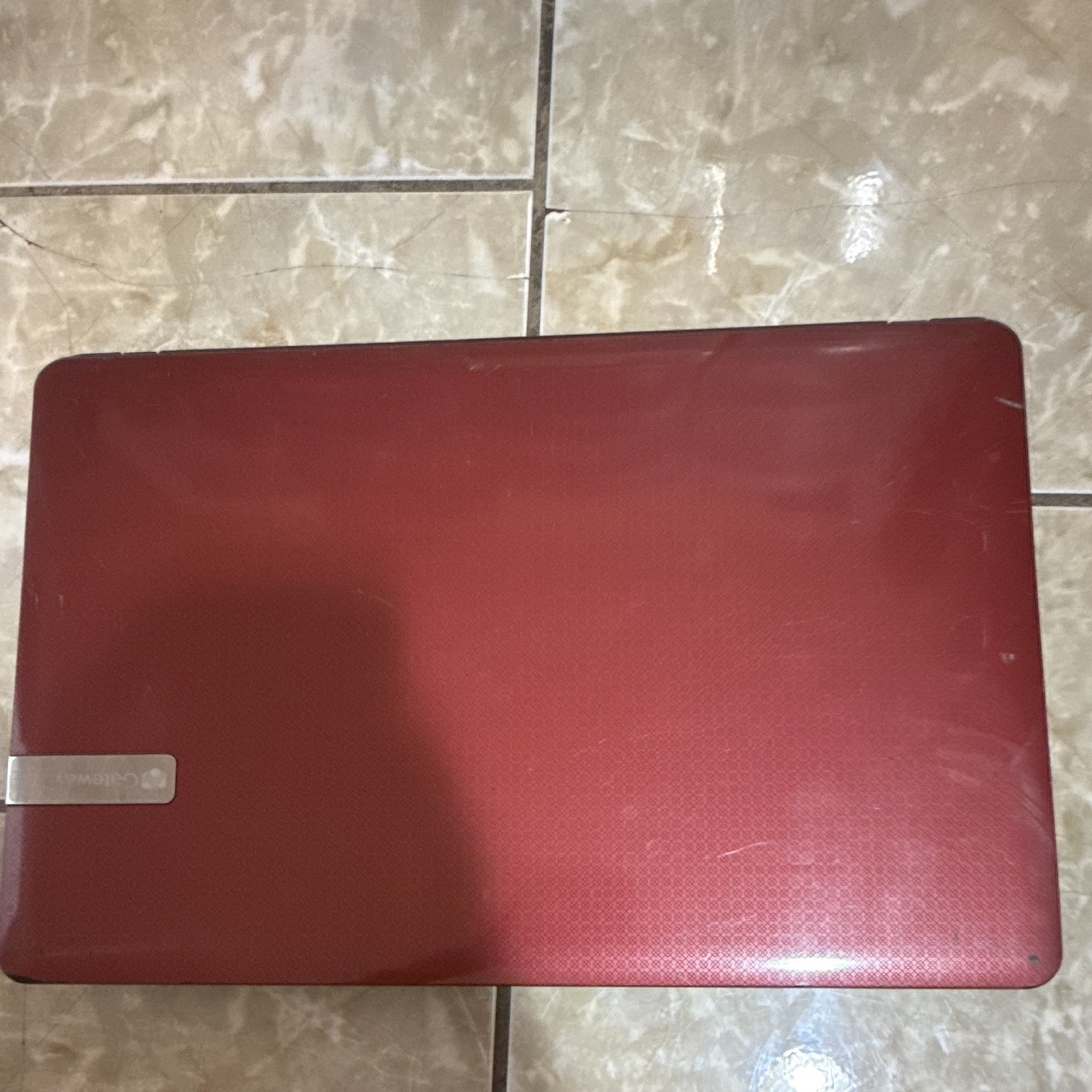 Gateway 15.6in Windows 7 Laptop AMD A-Series Radeon Graphics Webcam Red/Black