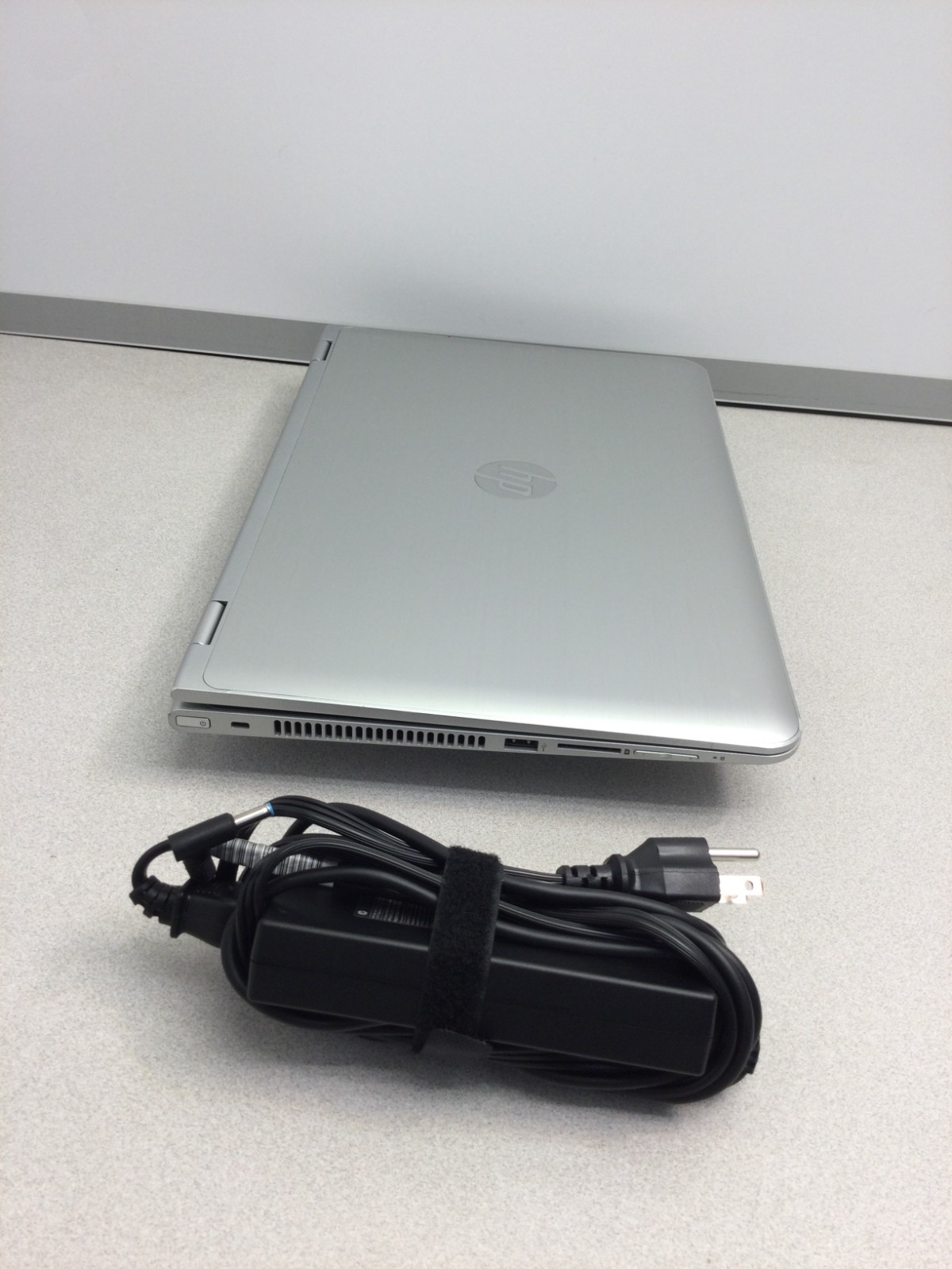 HP ENVY X360 M6 CONVERTIBLE i5-6200U 2.30GHz 8GB RAM 256GB SSD Wi 11 pro 15.5”