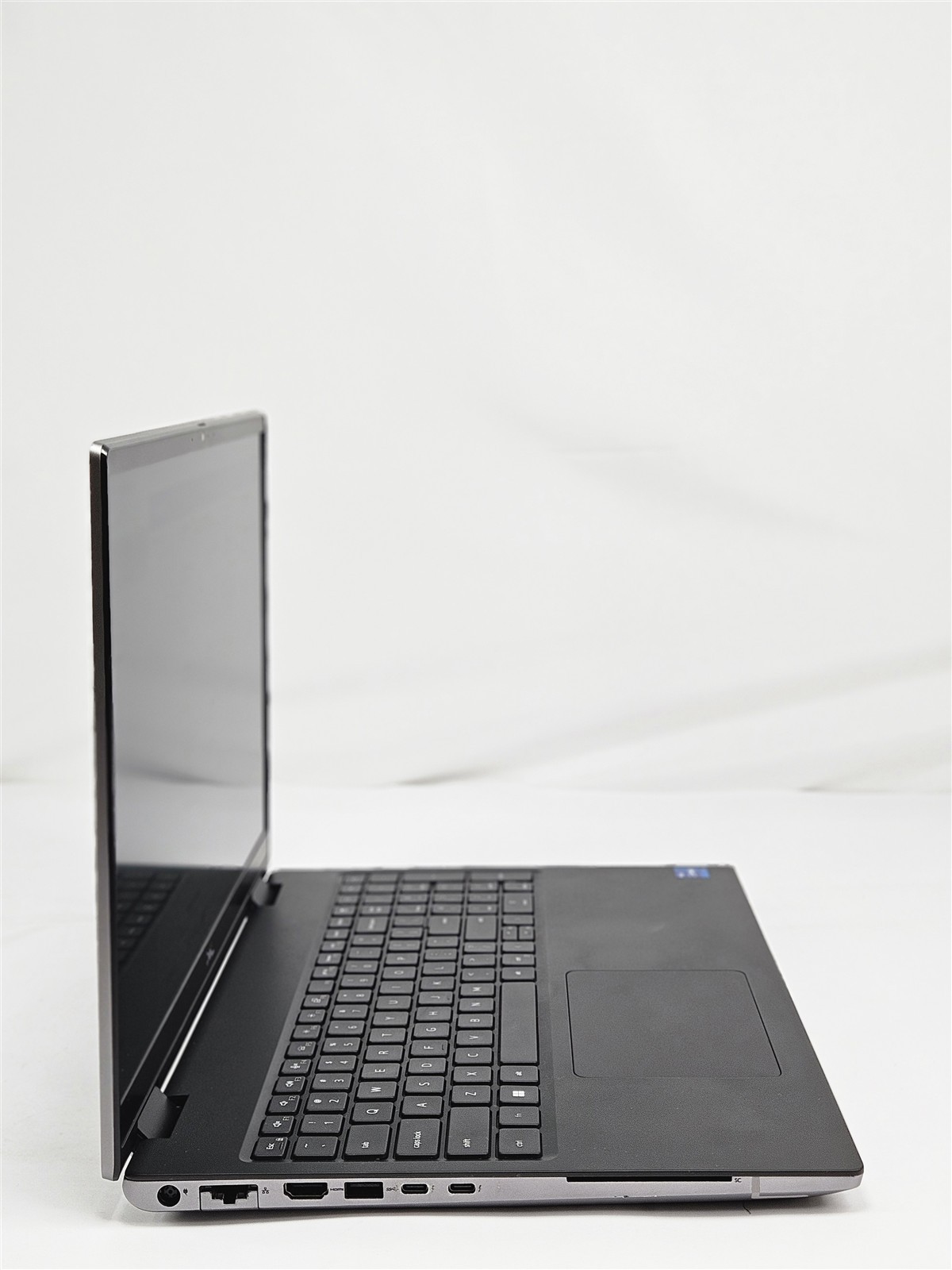 Dell Precision 7670 16″ i7-12850HX 1TB SSD 64GB RAM FHD+ Workstation Laptop
