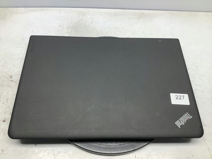 Lenovo ThinkPad E550 Intel i3-5005U 2GHz 4 GB NO HDD