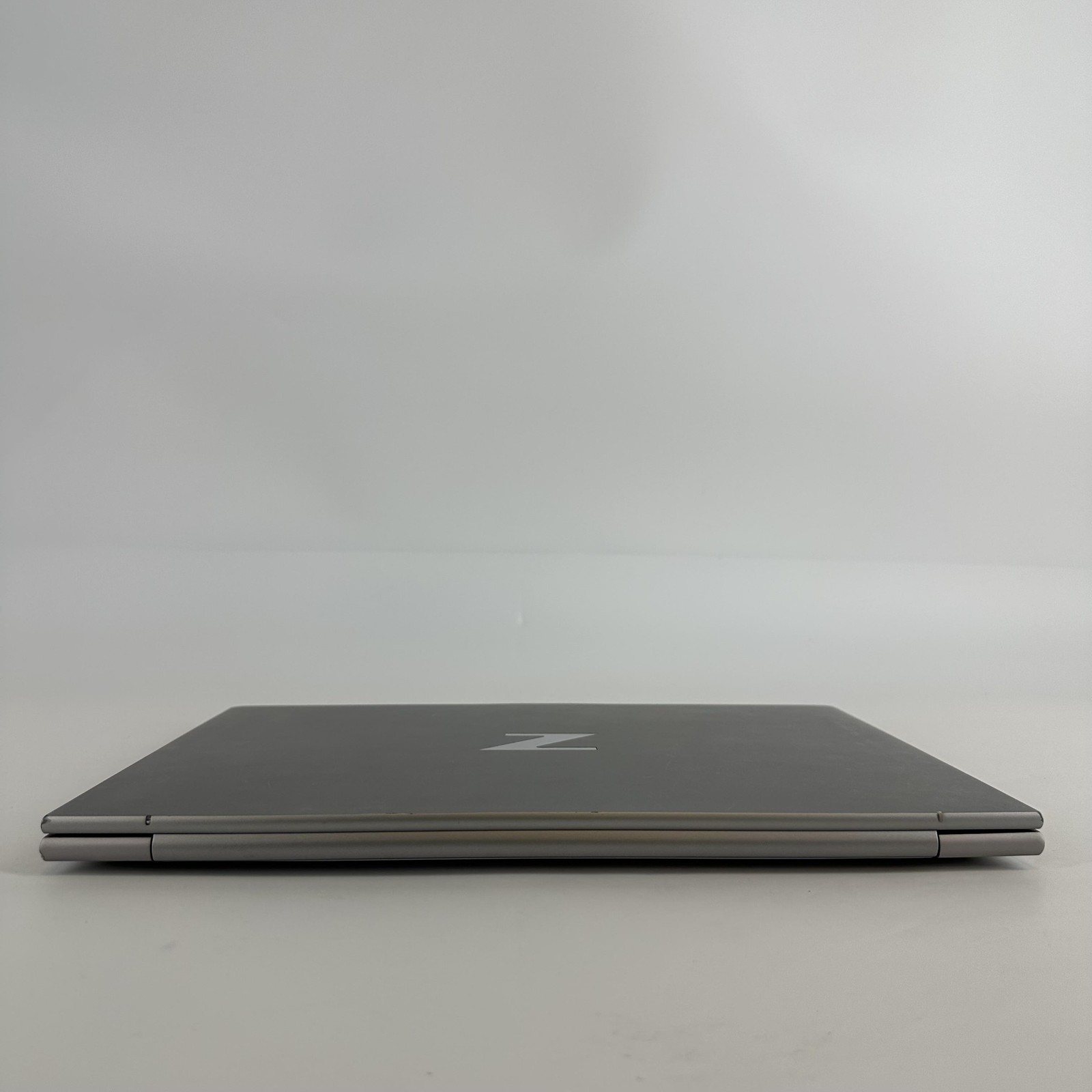 HP ZBook Firefly 16 G9 Gray FHD+ 2.2 GHz i7-1270P 16GB RAM 512GB SSD Good