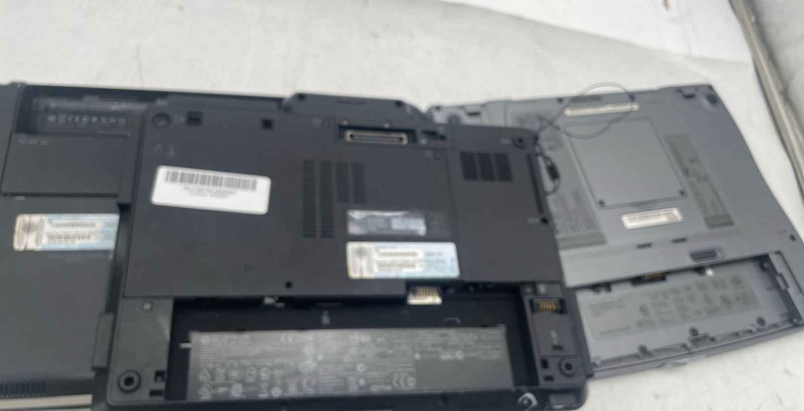 Dell Latitude C400 HP Pavilion dm4-3013cl & EliteBook 2760p for Parts/Repair