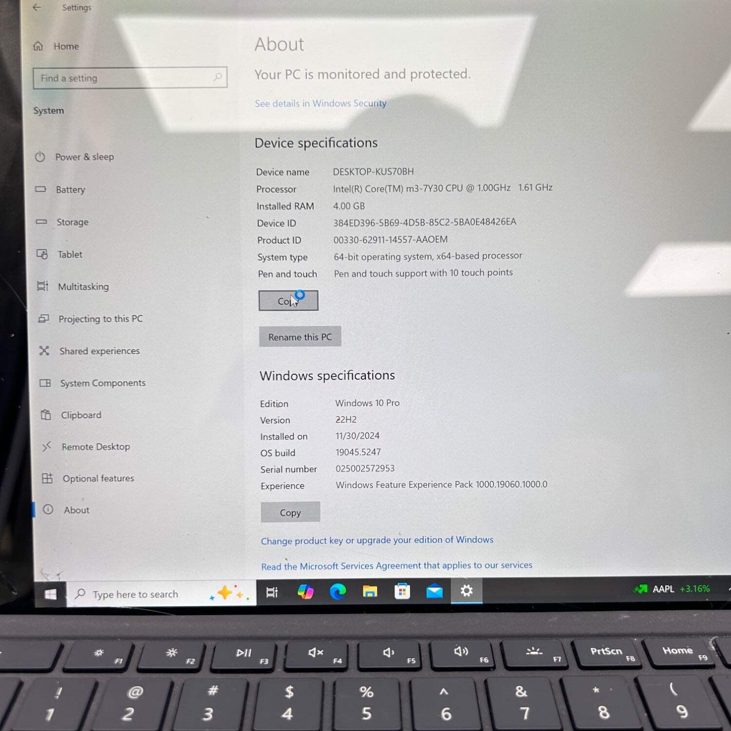 Broken Microsoft Surface 5 Pro 1796 12.3″ m3-7Y30 4GB RAM 128GB SSD Cracked Scre