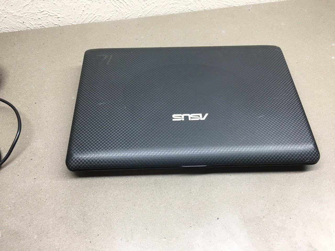 🤖 ASUS Eee PC 1001px 10.1″ LCD 1GB 1.66GHz Intel ATOM N450 160GB HD Debian 13