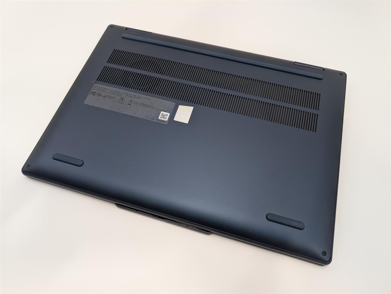Lenovo IdeaPad 5 2in1 14″ Ryzen AI 7 350 16GB 1TB SSD 860M Blue Used-Very Good