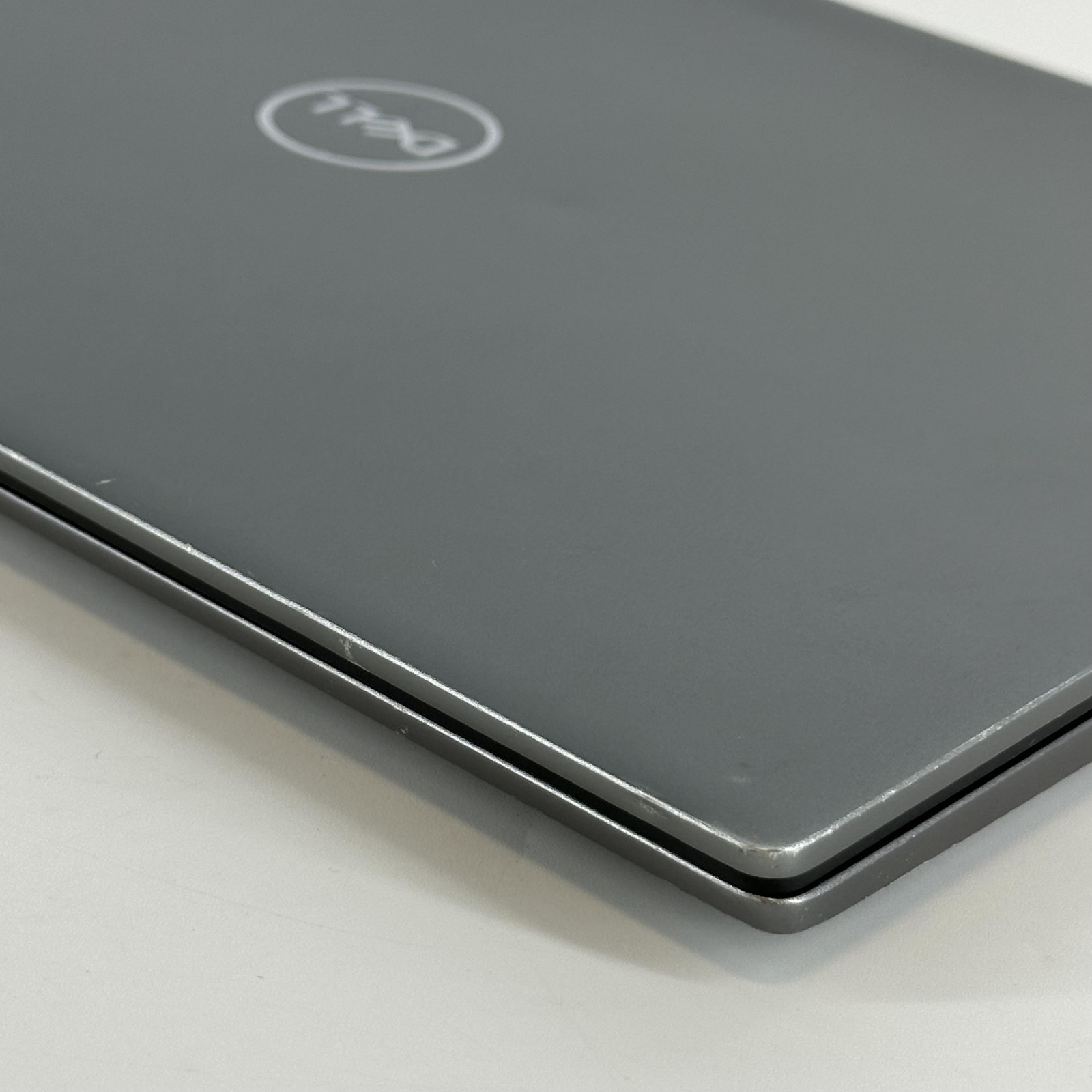 Dell Latitude 7450 14 Gray QHD+ TOUCH 3.8 GHz Ultra 7 165H 32GB 256GB SSD Fair