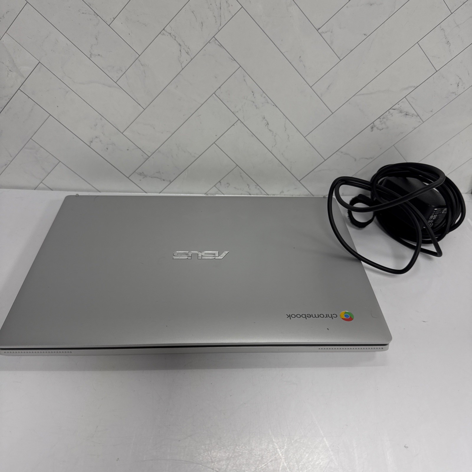 ASUS Chromebook CX1, 11.6″ HD NanoEdge Display, Intel Celeron N3350 Processor