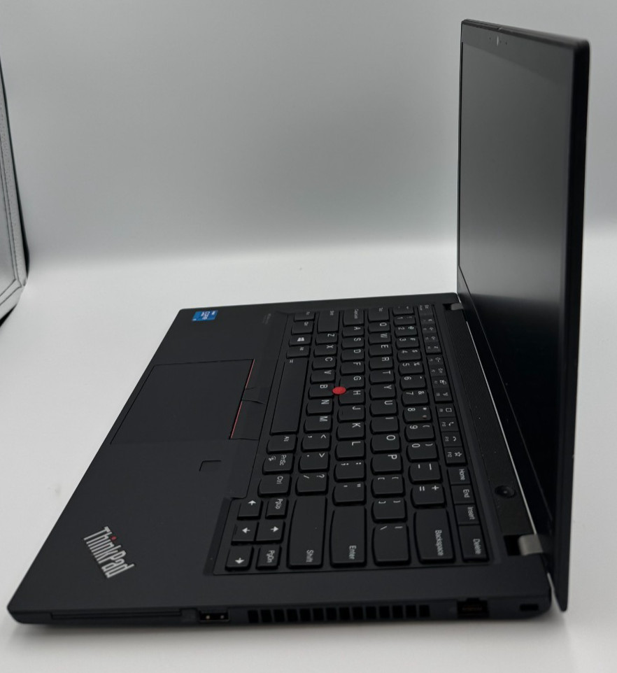 Lenovo ThinkPad T14 Gen 2i | 11th Gen Core i5-1145G7 2.60GHz | 8GB | 256 GB NVME