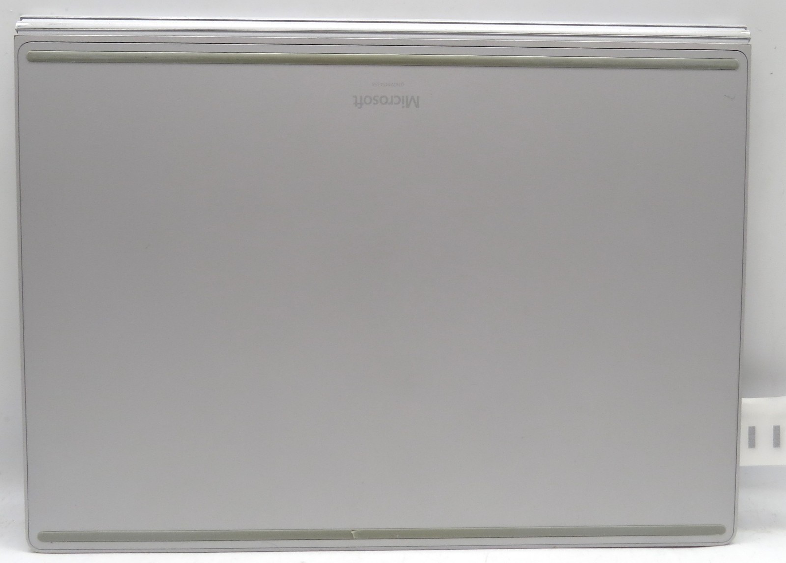 Microsoft Surface Book 13″ i5-6300U @ 2.4 8GB RAM 256GB Internal NVIDIA No OS