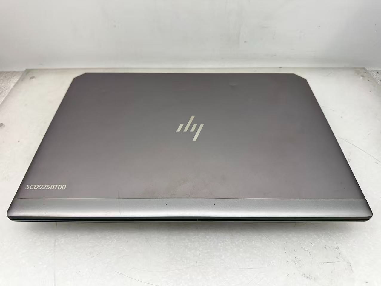 HP ZBook 15 G5 15.6″ FHD i7-8850H@2.6GHz 32GB RAM 256GB P2000 Win11 *READ*