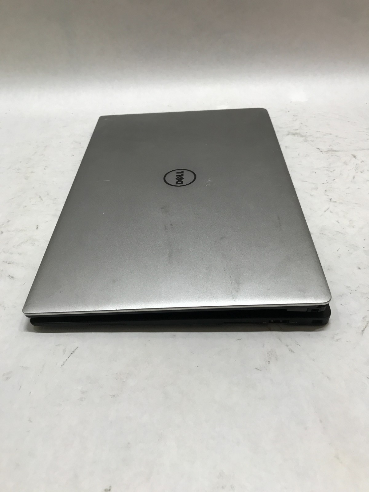 Dell XPS 13 9343 13″ Intel Core i5 8GB RAM NO HDD/OS For Parts CRACKED READ – DW