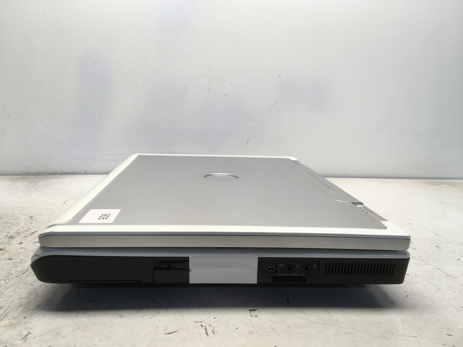Dell Inspiron E1705 MP061 Intel Core 2 Duo 06F6 2GHz 2 GB NO HDD No Batt