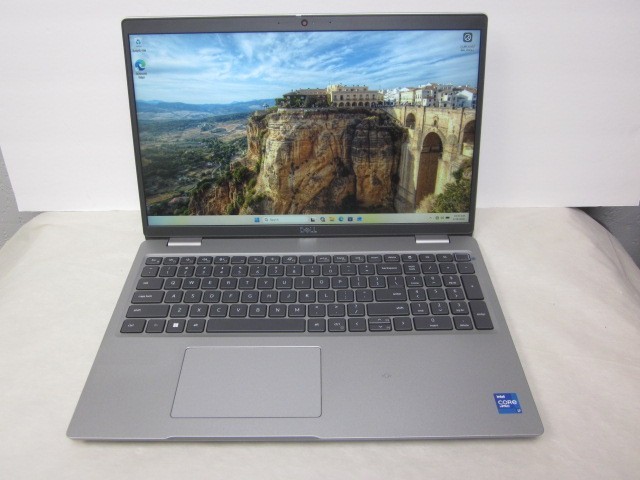 Dell Latitude 5521 I7-11850H @ 2.5GHz 512GB 32GB WIN11PRO MX450 #3