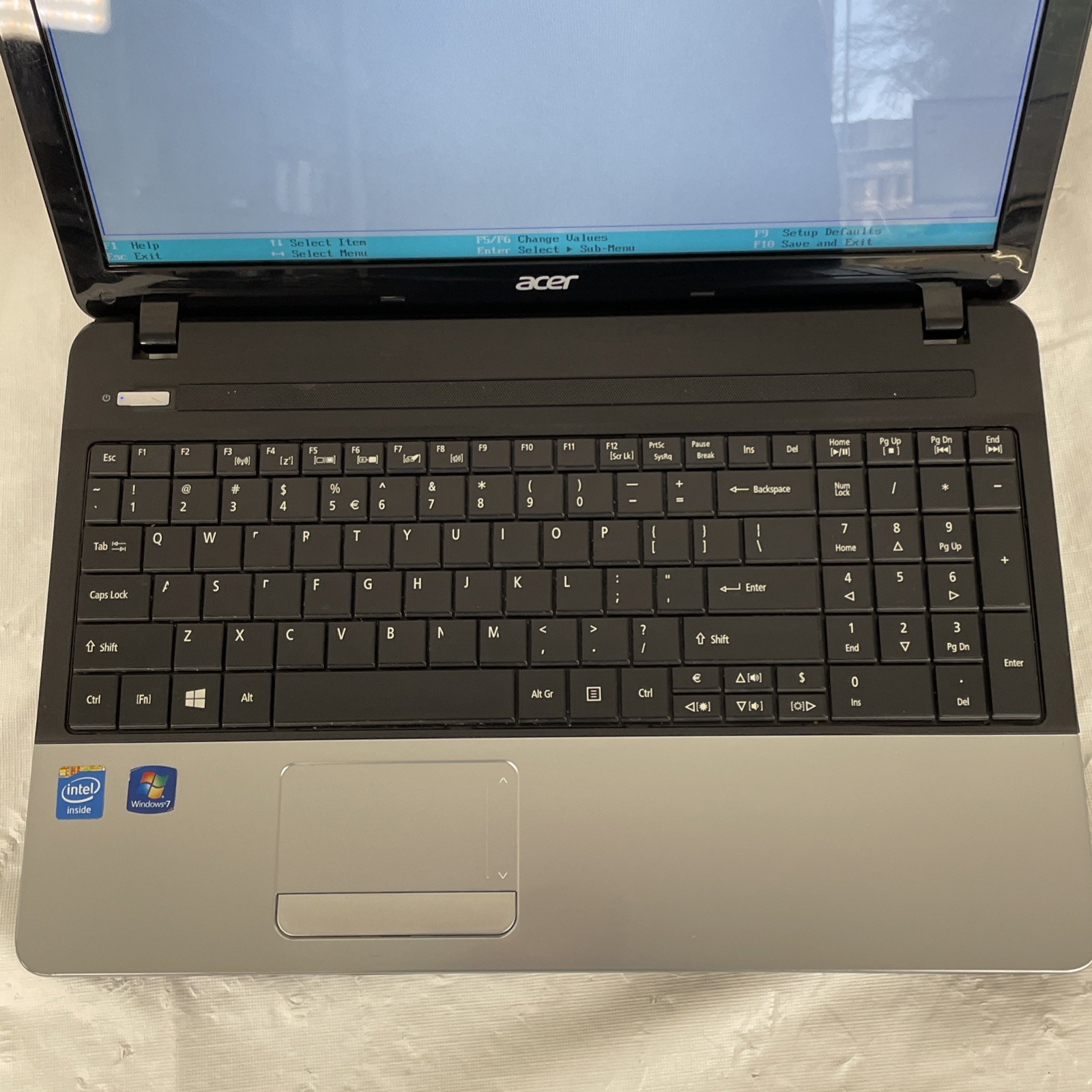 Acer Aspire E1-531 Laptop | Intel Celeron 1005M 1.90GHz | 8GB Ram | NO HD/OS